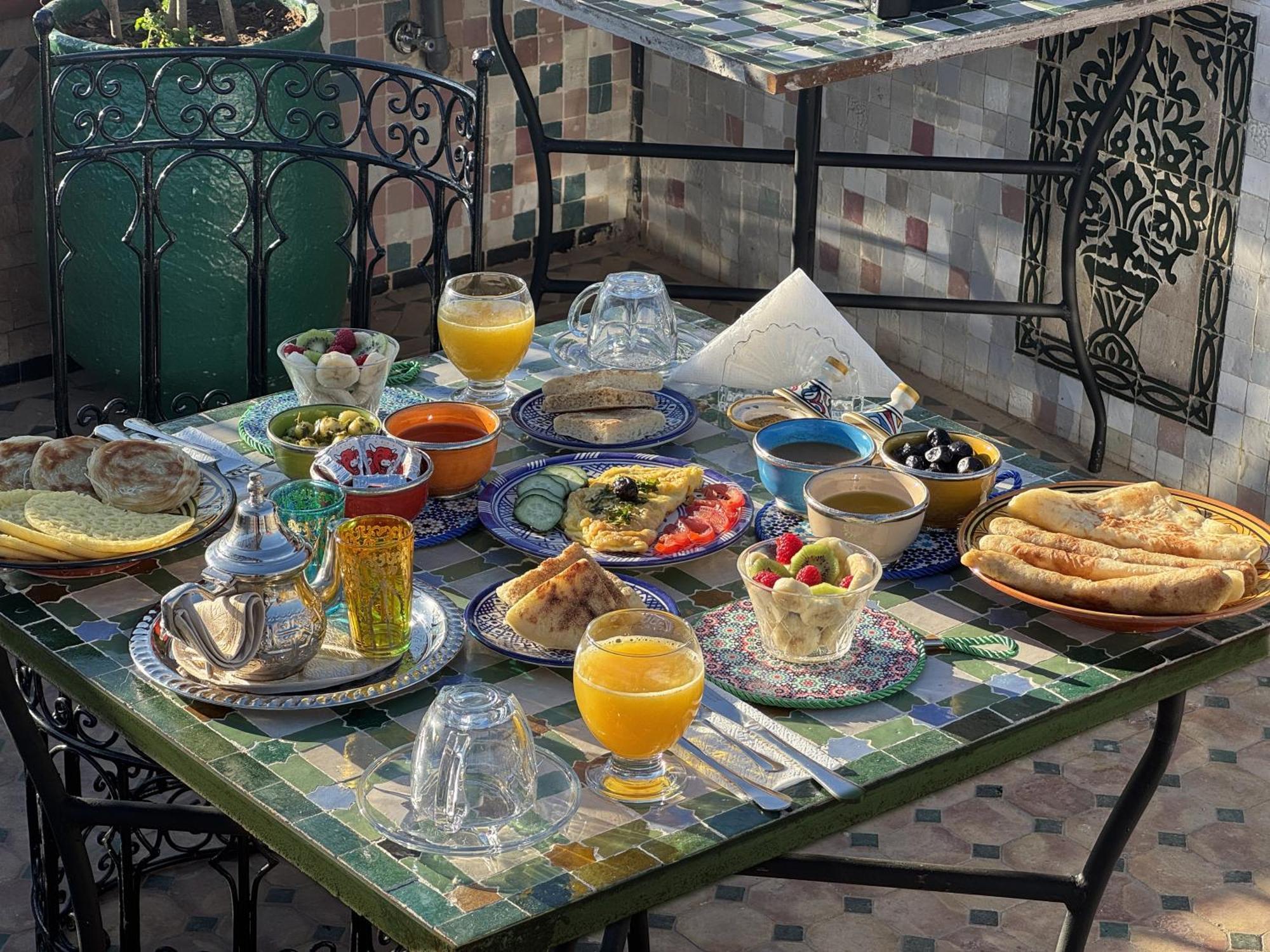 Riad Asswar Rabat Esterno foto